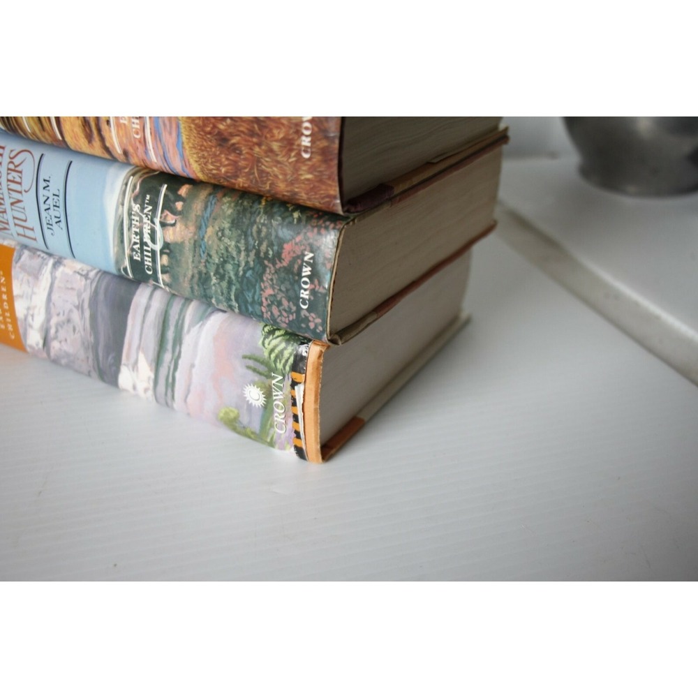 Earth Children Bundle 1st Editions by Jean Auel THe Plains of Passage, The Mam - Picture 5 of 12